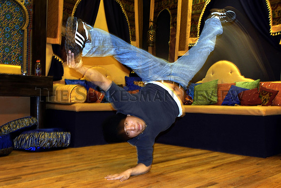 BREAKDANCE
