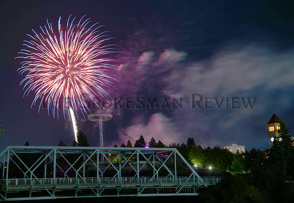FIREWORKS FOURTH OF JULY 3