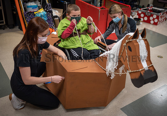 SRX_WHEELCHAIR ADAPTABLE COSTUMES 1