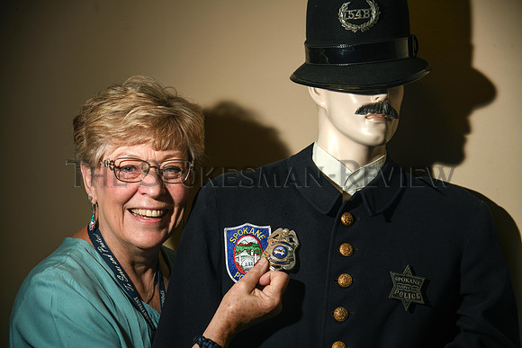 SRX SUE WALKER POLICE BADGES 1