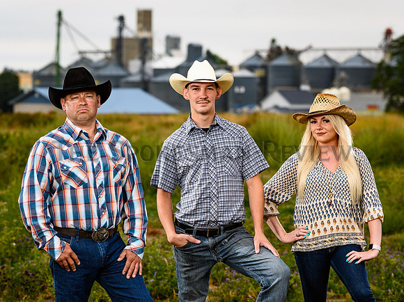 SRX_MECHANICAL BULL RIDERS