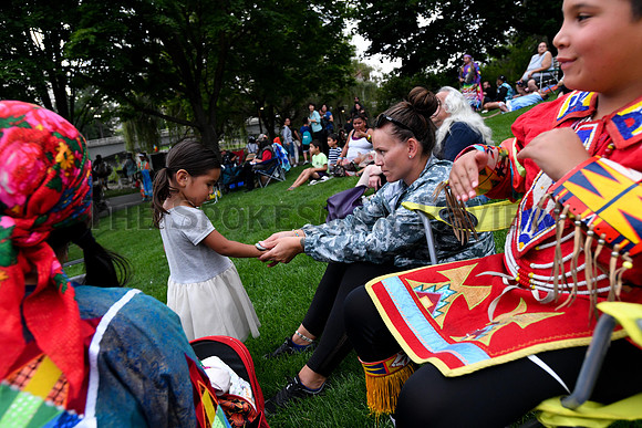 SRX_POWWOW_002_TT