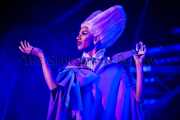 SRX RUPAUL'S DRAG RACE 1