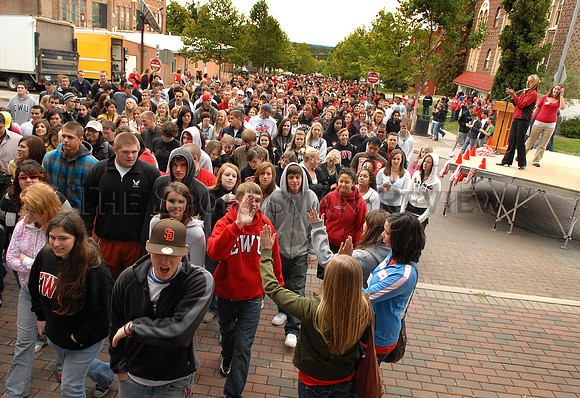 EWU CROWD