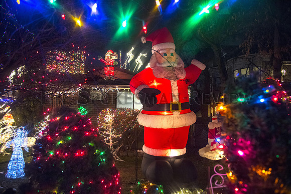 HOLIDAY LIGHTS 4