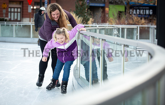 SRX ICE SKATING FEATURE