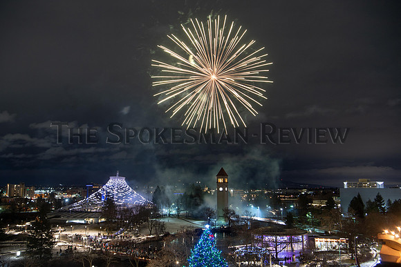 SRX NEW YEARS FIREWORKS 2019-2020 3