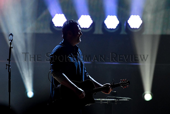 SRX_BLAKESHELTON_002_TT