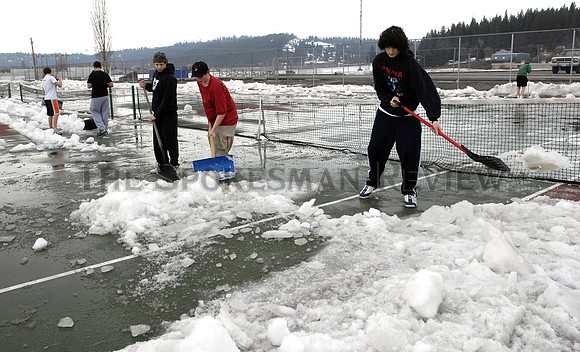 EAST VALLEY TENNIS SNOW