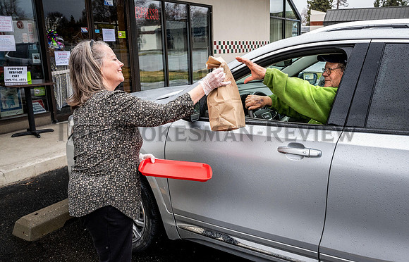 SRX_HALLETTS CURBSIDE PICKIUP