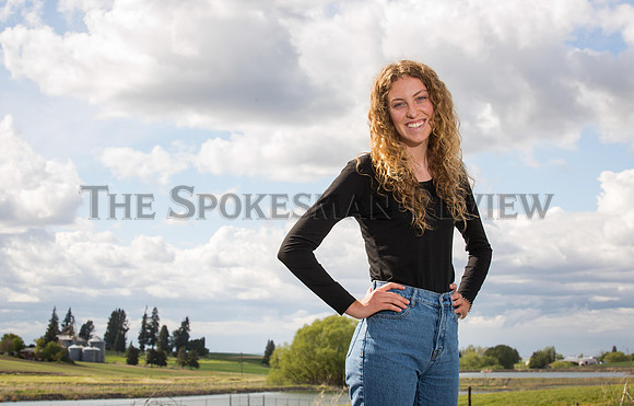 SRX UPPER COLUMBIA ACADEMY GRAD TAB