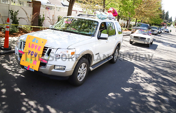 SRX TOUCHMARK MOTHERS DAY PARADE 6