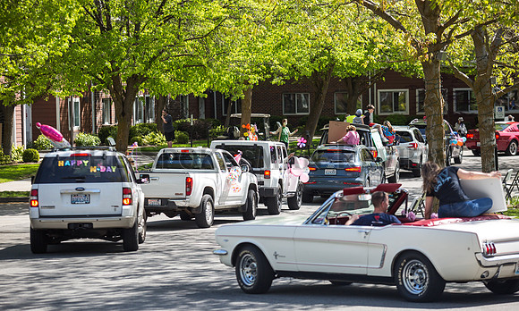 SRX TOUCHMARK MOTHERS DAY PARADE 14