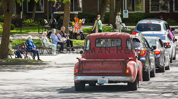 SRX TOUCHMARK MOTHERS DAY PARADE 16