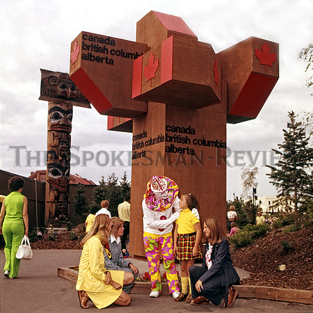 EXPO CANADA ISLAND