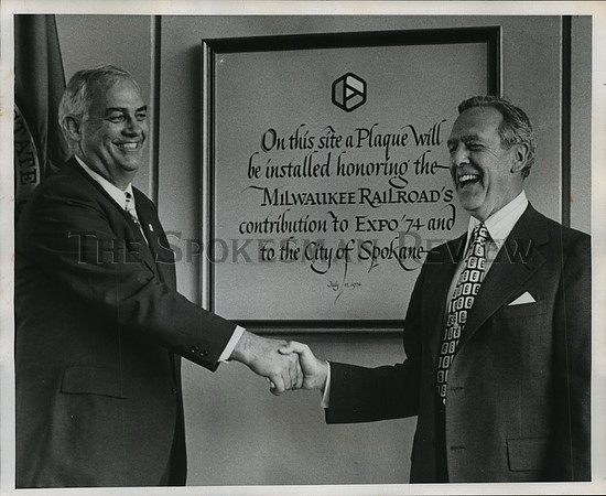 1974 Press Photo Expo President King F Cole & William Quinn, Spokane