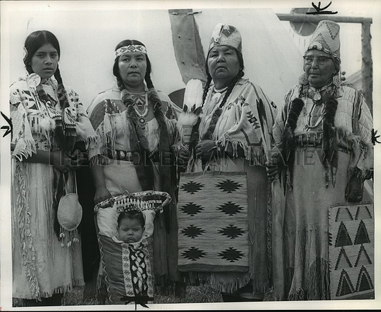 1974 Press Photo Warm Springs Indian Tribe of Oregon at Expo '74, Spokane