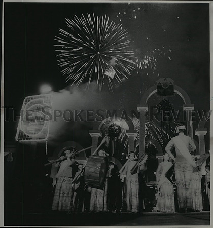 1974 Press Photo Fireworks Display at Expo 74, Spokane, Washington