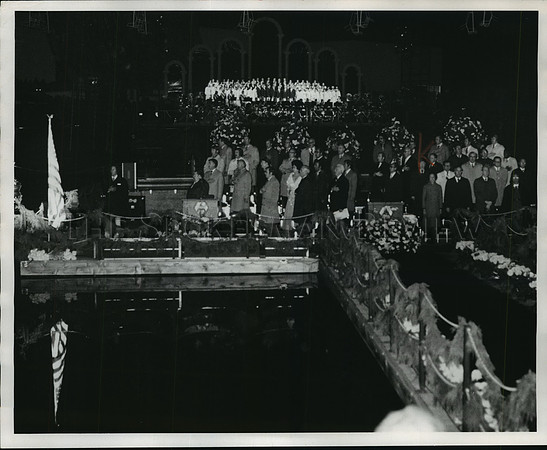 1974 Press Photo "Auld Lang Syne" was sang by thousands at Expo '74 fair