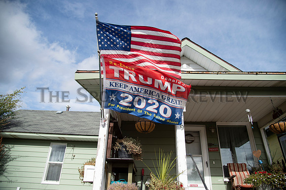 SRX TRUMP SIGN
