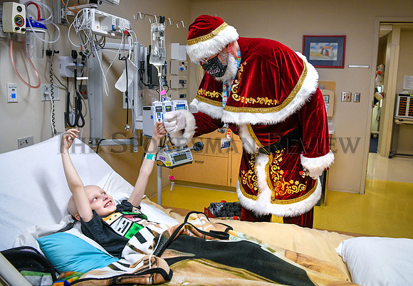 SRX SACRED HEART SANTA 1