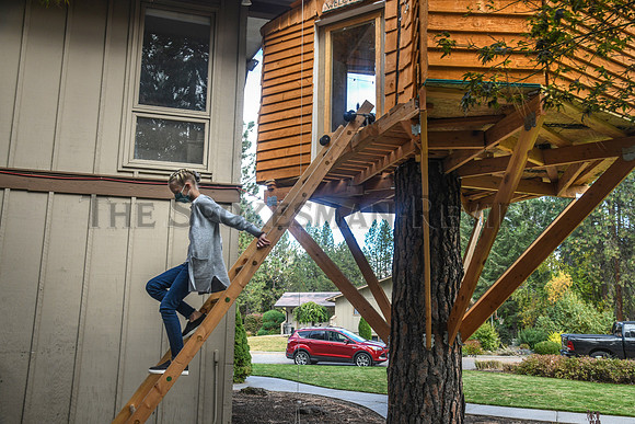 SRX TREE HOUSE 8