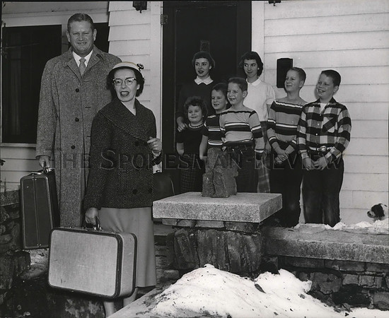 1955 Press Photo Sandpoint coach Carl "Cotton" Barlow