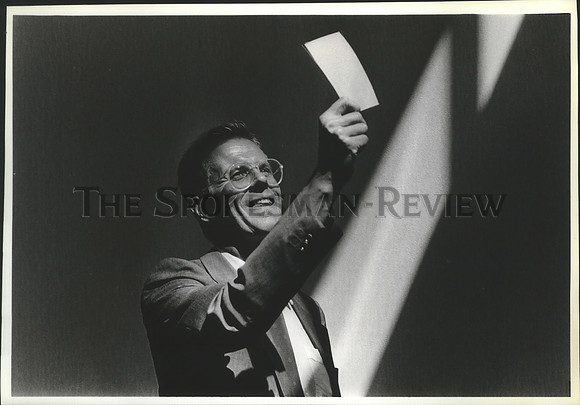 1989 Press Photo Peter Oberdorfer, owner of F. Oberdorfer & Co.