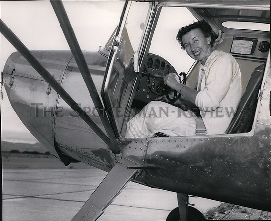 1955 Press Photo Yakima Pilot Gini Richardson