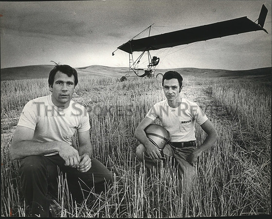 1980 Press Photo Hang Gliders Al Schule, Bruce Bothman in Rosalia, Wash.