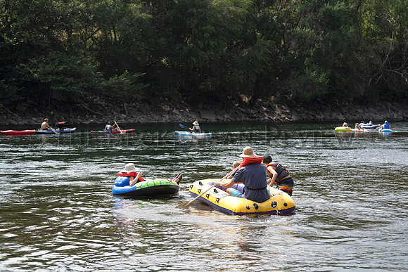 SRX TUBING THE RIVER 10
