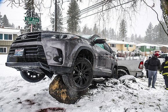 SRX THURSDAY SNOW 2