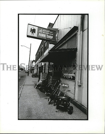 1991 Press Photo Pawn Shop on Hillyard