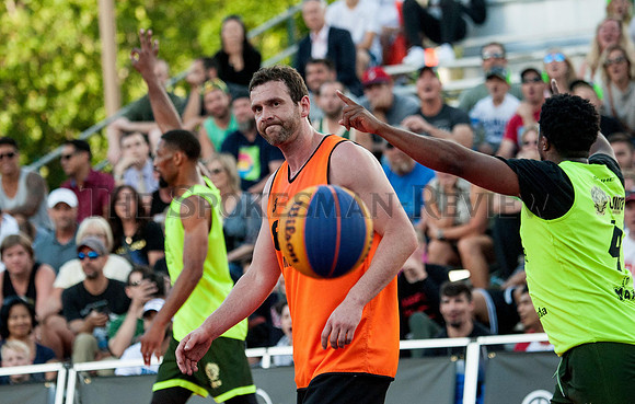 srx_Hoops_World_Invitational_2_.jpg